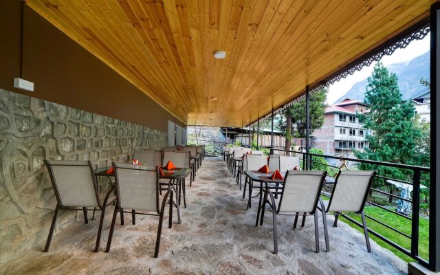 Summit Khangri Karpo Retreat & Spa, Lachung