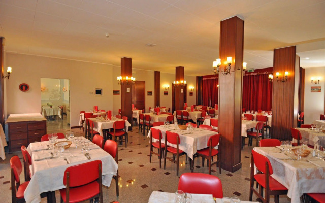 Hotel Moderno