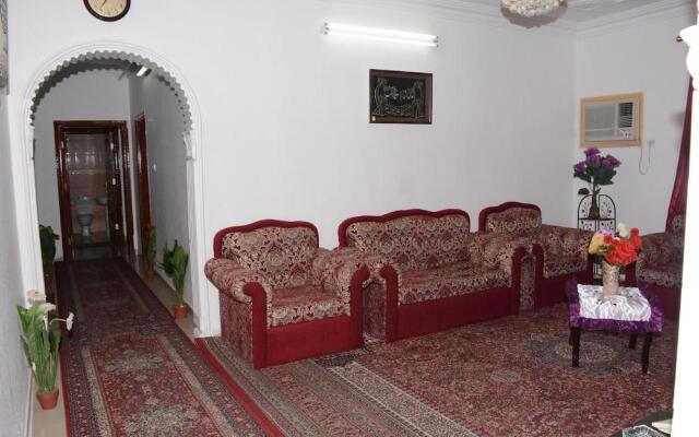 Al Eairy Furnished Apts Al Madinah 11