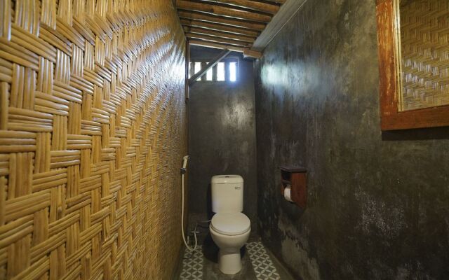Oyo 2523 Kayu Beach Villa