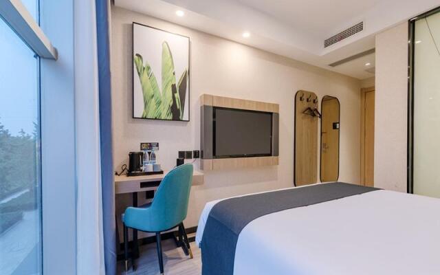 UP AND IN Hotel Henan Zhengzhou Guancheng District East High-speed Railway Station West Square