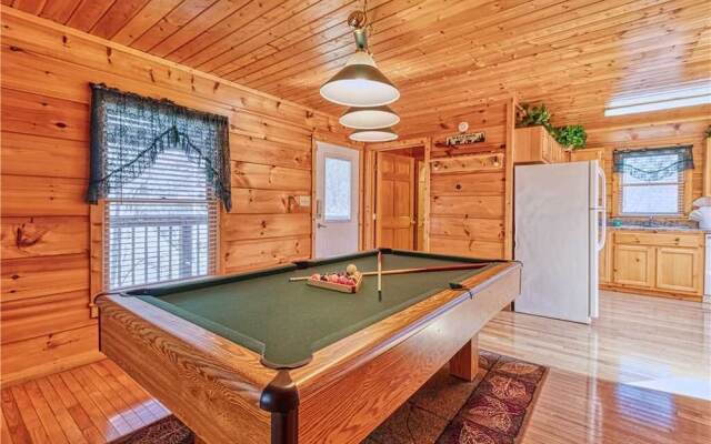 Hummingbird Hideaway - One Bedroom Cabin