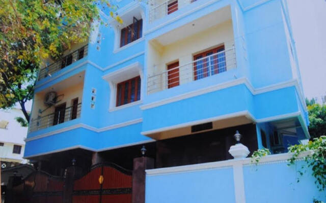 Royal Villas Luxury Serviced Apartments