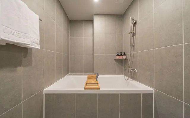 The Hyoo-Sik AANK Cheongju Uam