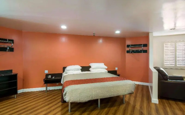 Rodeway Inn