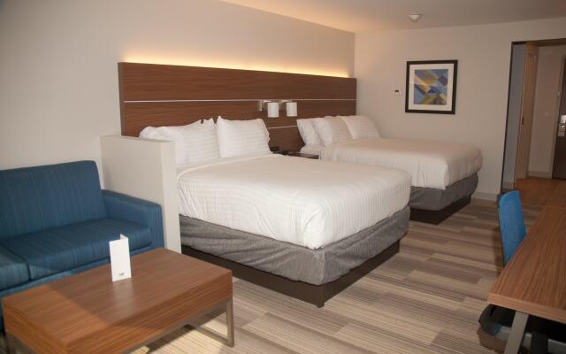 Holiday Inn Express & Suites Decatur by IHG