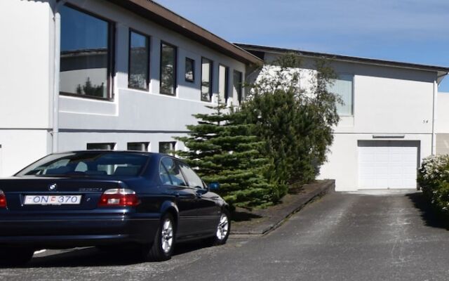 Nes Residence