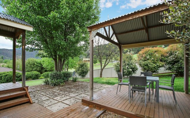 Alpine Vista - Short walk to town centre