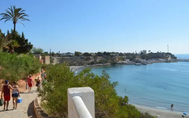 HomeRez - Holiday Home Calle Ortosa
