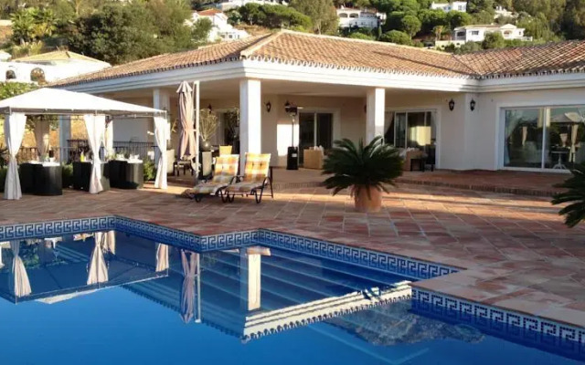 Casa Suenos Bed and Breakfast