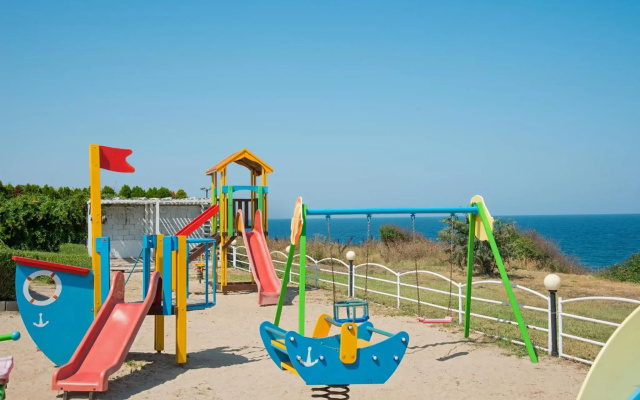 Hotel Eskada Beach