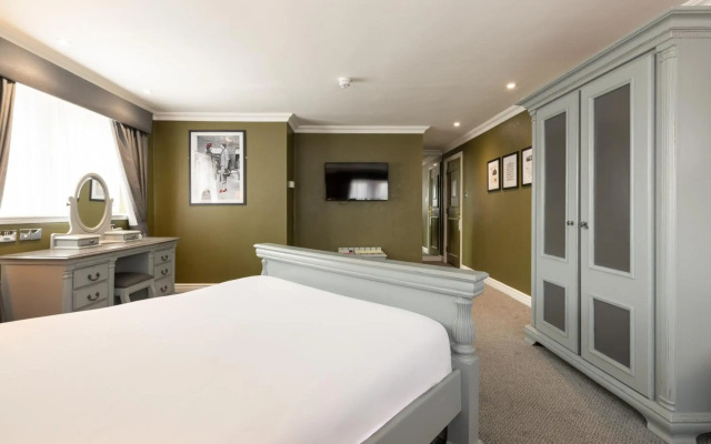 Sir Thomas Hotel