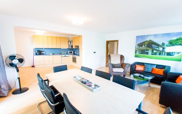 SKI-N-LAKE City Apartments