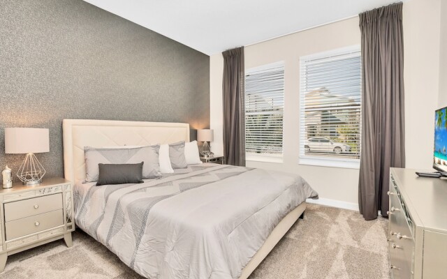 Fabulous 6 Bed Storey Lake Villa Pool & Spa 2145bmd