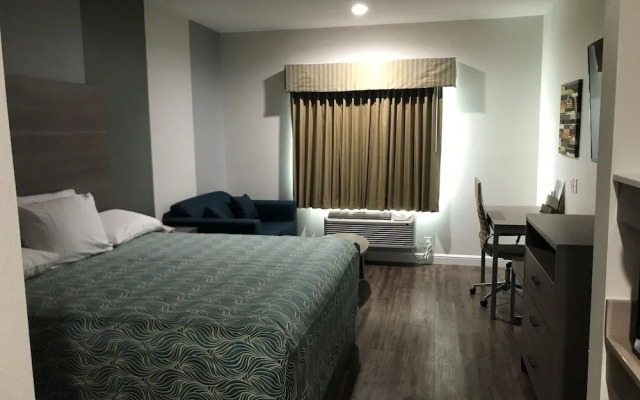 Grand Villa Inn & Suites - Humble