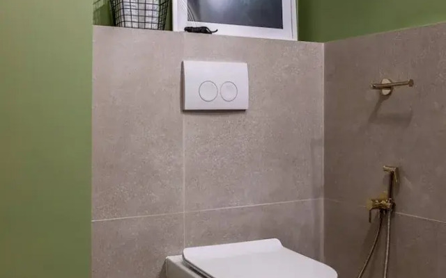 Baloo and Bagheera in Bucure ti