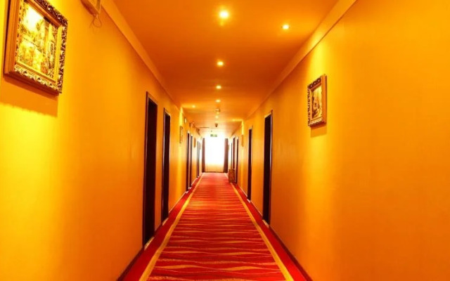 Dujiangyan Spring Business Hotel