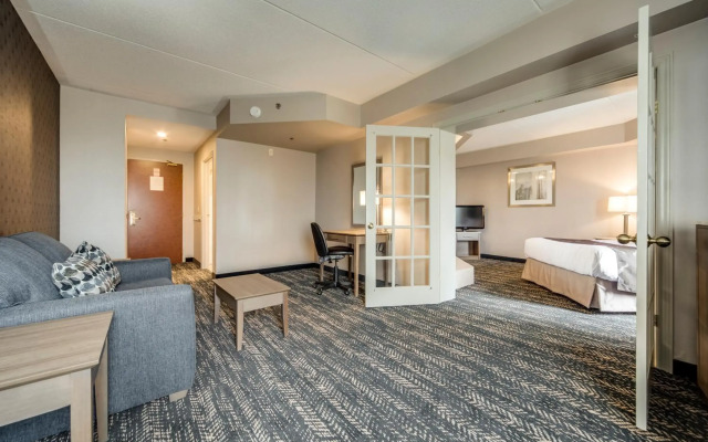 Monte Carlo Inn - Brampton Suites