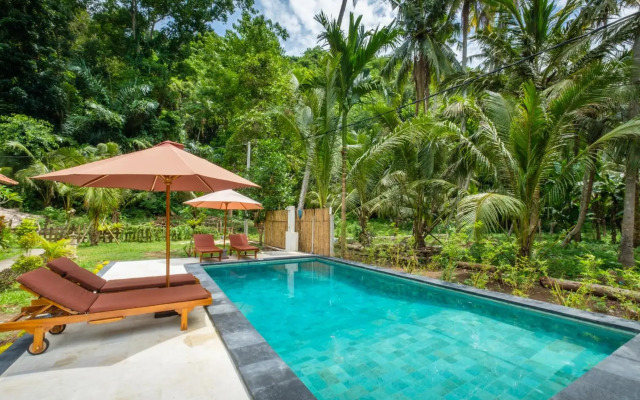 Crystal Bay Pool View Bungalow