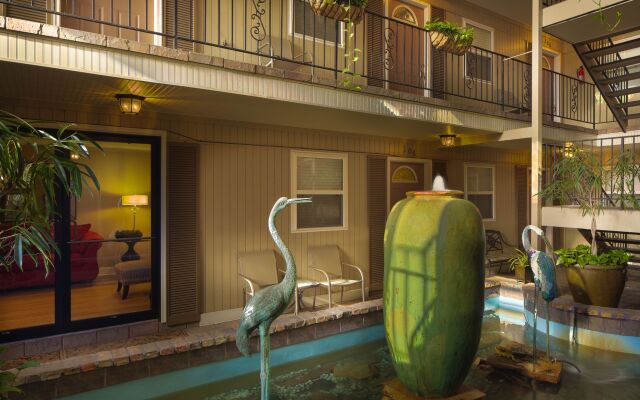 Frenchmen Orleans 519