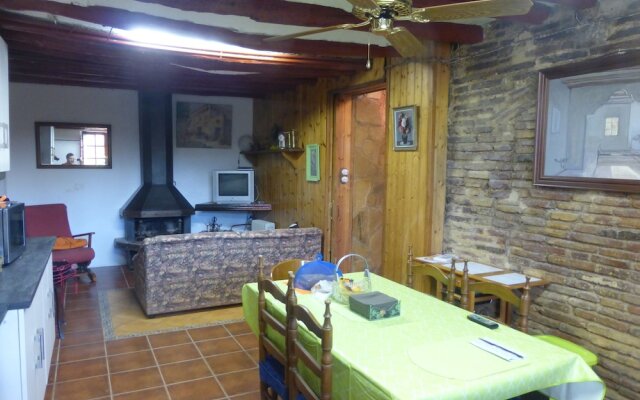 Mas del Burga - Adults Only