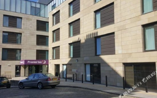 Premier Inn Edinburgh City Centre(York Place)