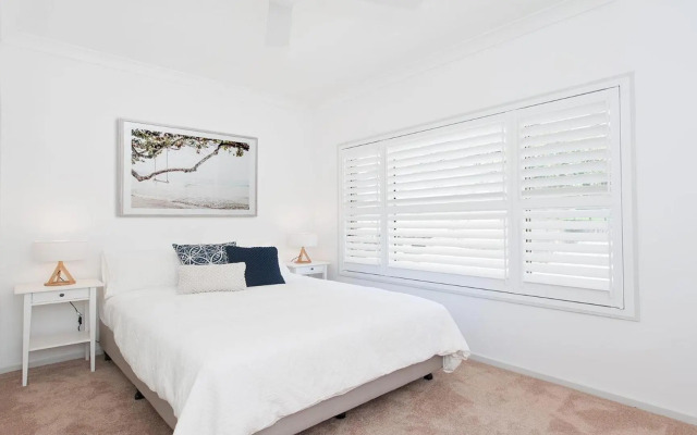 The Family Entertainer - with sweeping water views