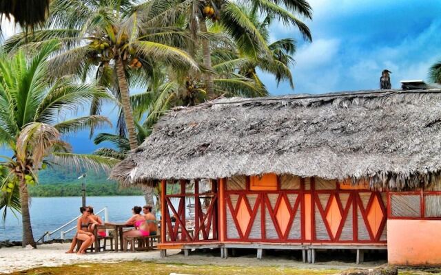 Dolphin Lodge Uaguinega