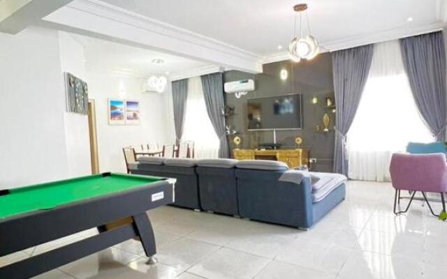 6bedroom Appartment