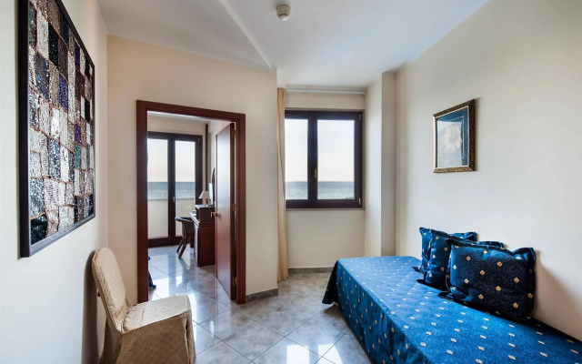 Hotel Ara Solis