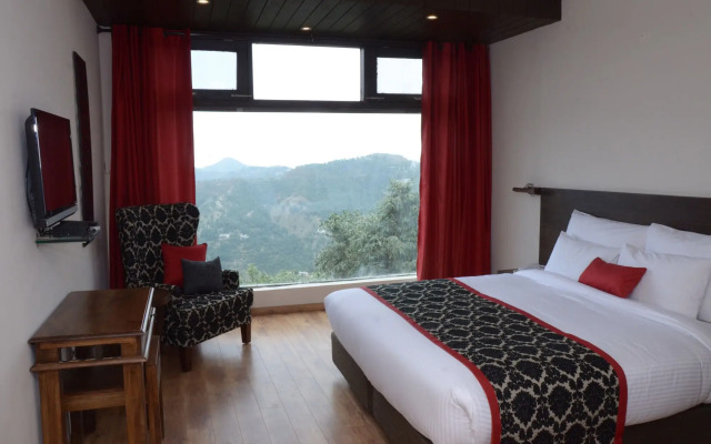 WoodSmoke resort & Spa