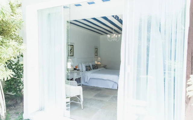 Villa Raphael