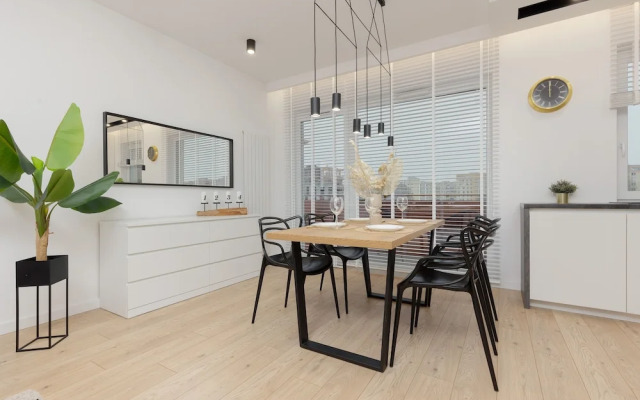 Loft Apartment With Parking by Renters