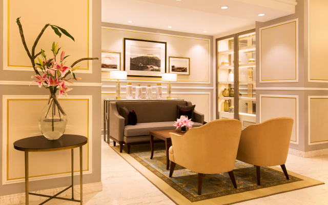 Taj Connemara – Lobby – Chennai