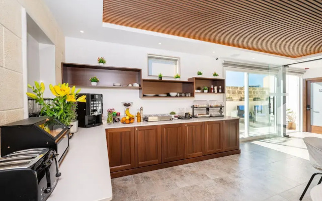 C4 Retreats by Georges Boutique Living