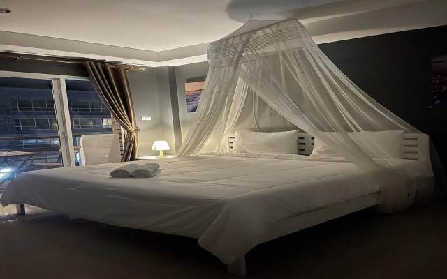 Be Rich Hotel