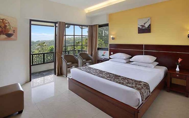 Gunung Geulis Cottages managed by Royal Tulip – Guest Rooms – Megamendung