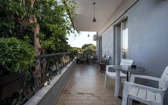 Villa Lilienne - Tranquil Escape With Private Garden Balcony
