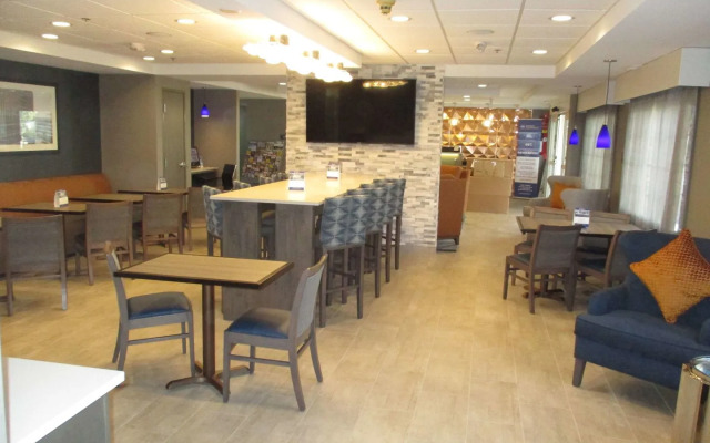 Country inn & Suites by Radisson Bolingbrook, I-55