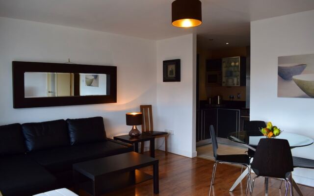 1 Bedroom Flat Near Grand Canal