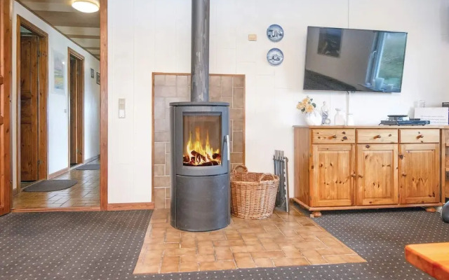 10 Person Holiday Home in Harboore