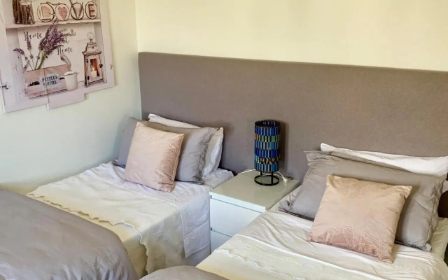 Vilamoura 2 bed new apartment