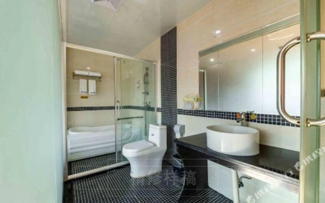 Chunxia Qiudong Hotel（Shenzhen Wuhe subway station)