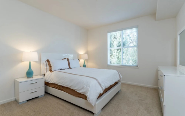 Bluebird Suites in North San Jose