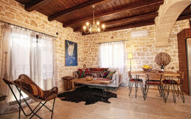 Villa with private pool near the beach