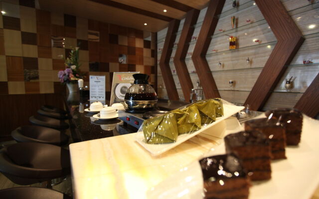 W Three Premier Hotel Lagaligo