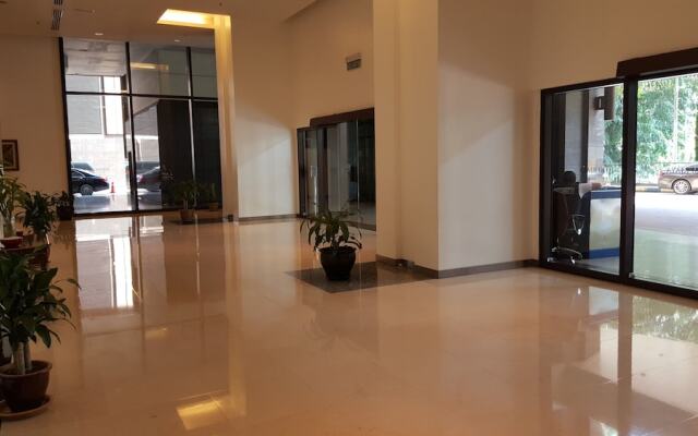 Times Square by Rihanna Service Suite