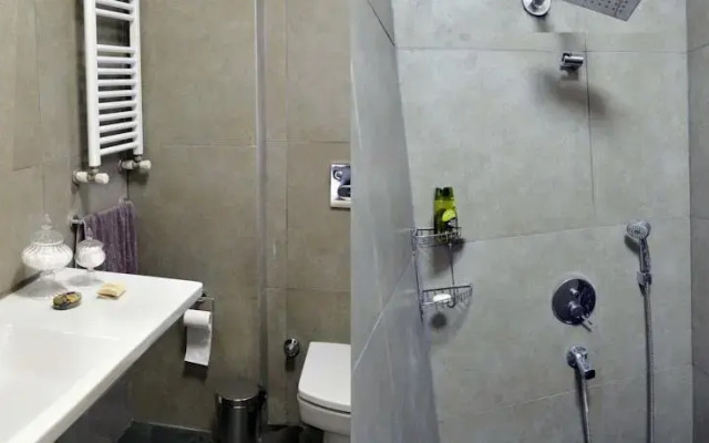Charm Suites Pera