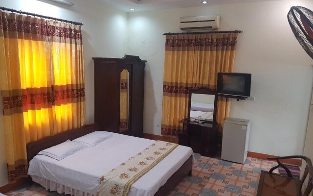 Queen Mini Hotel