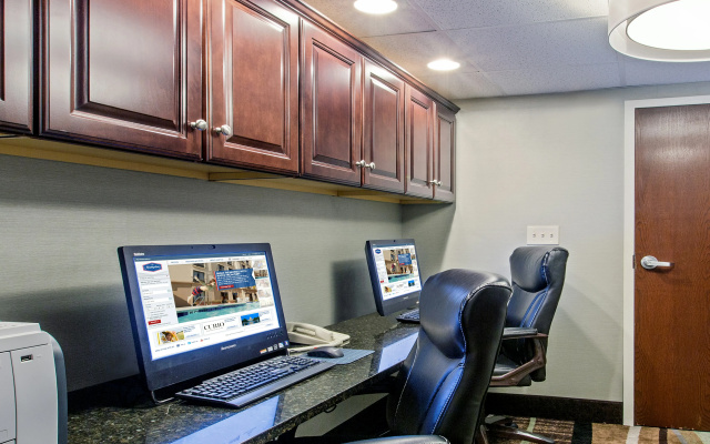 Hampton Inn West Springfield